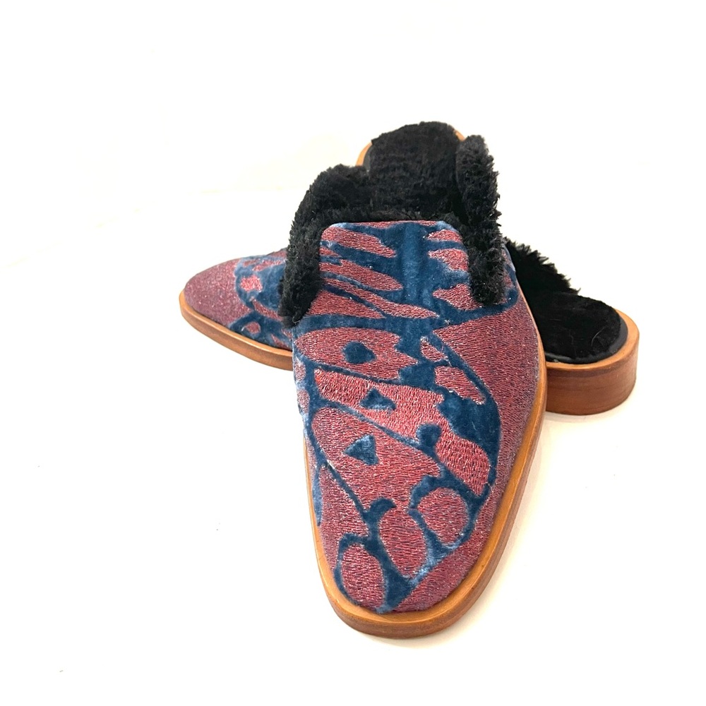 Free People | Slides w/Butterfly Effects - 37/6 Womens